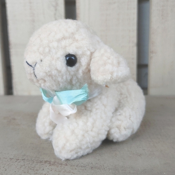 Vintage 1982 Dakin Little Baby Lamb Sitting Down Wool Blue White Ribbon Bow 6"H - Picture 9 of 12